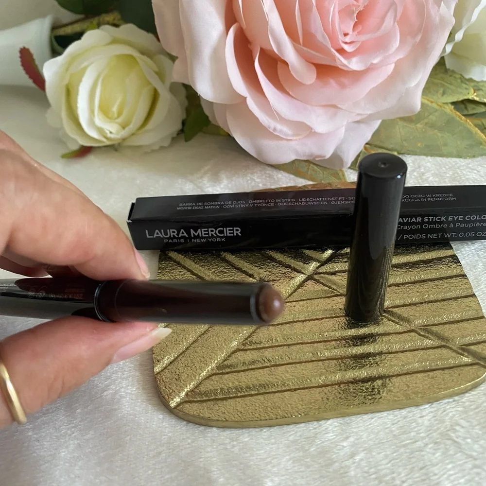 laura mercier enhance your